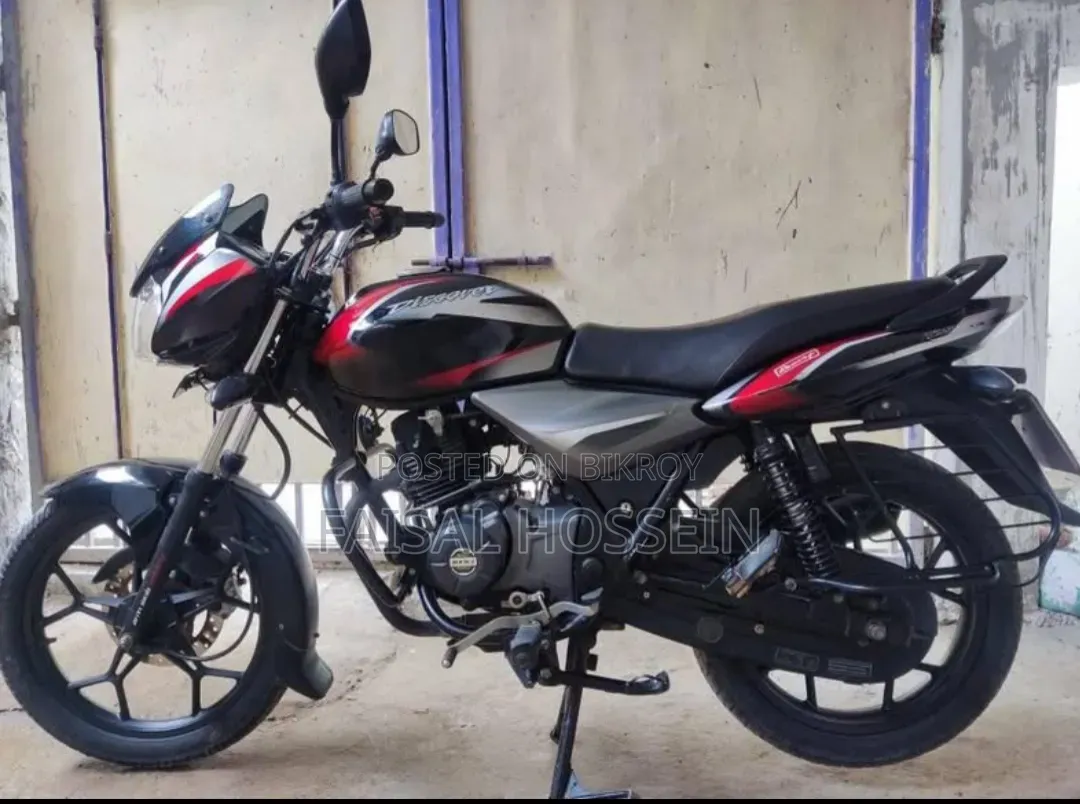 Bajaj Discover 125 2021 Black