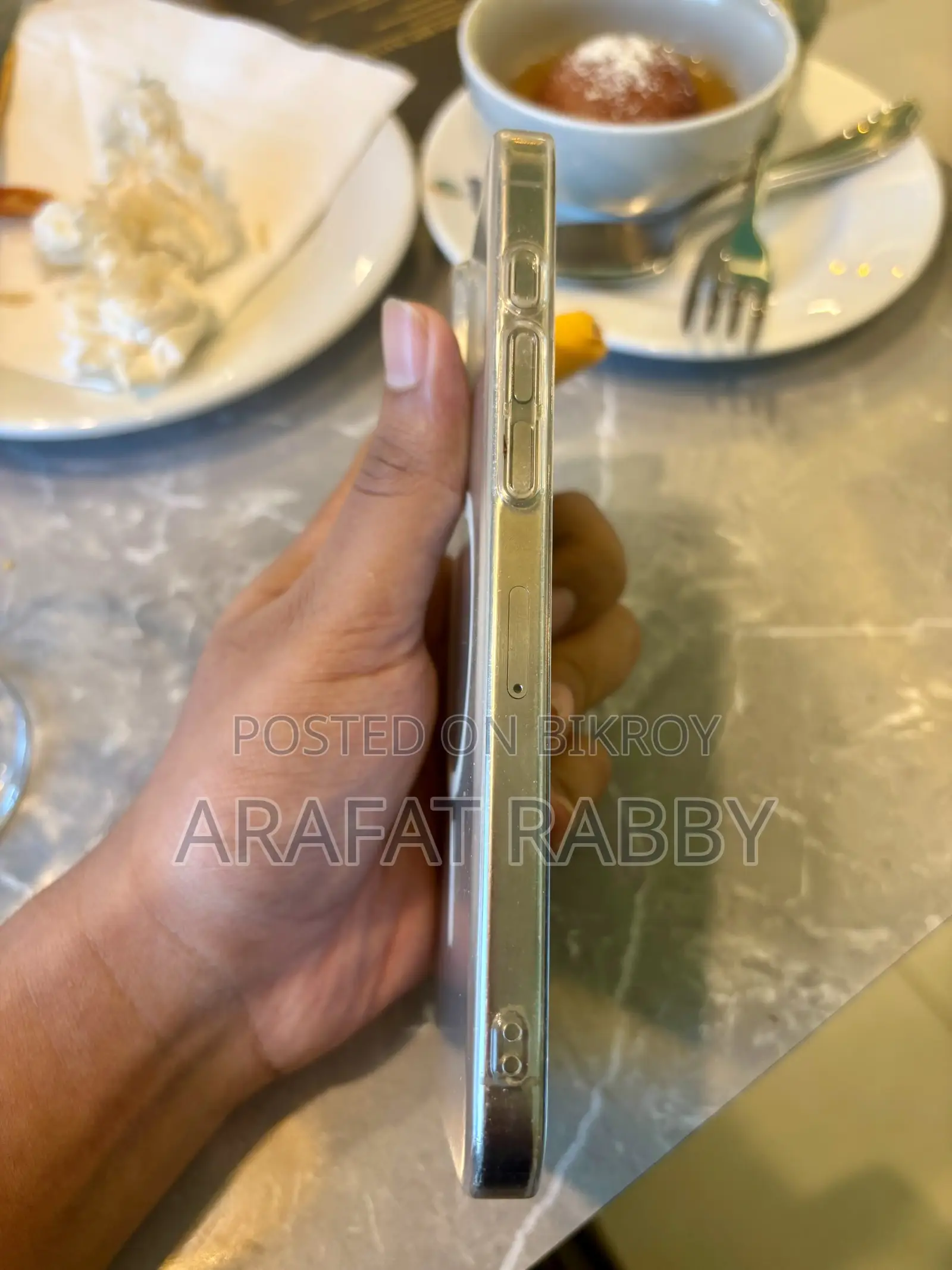 New Apple iPhone 16 Pro Max 256 GB Silver