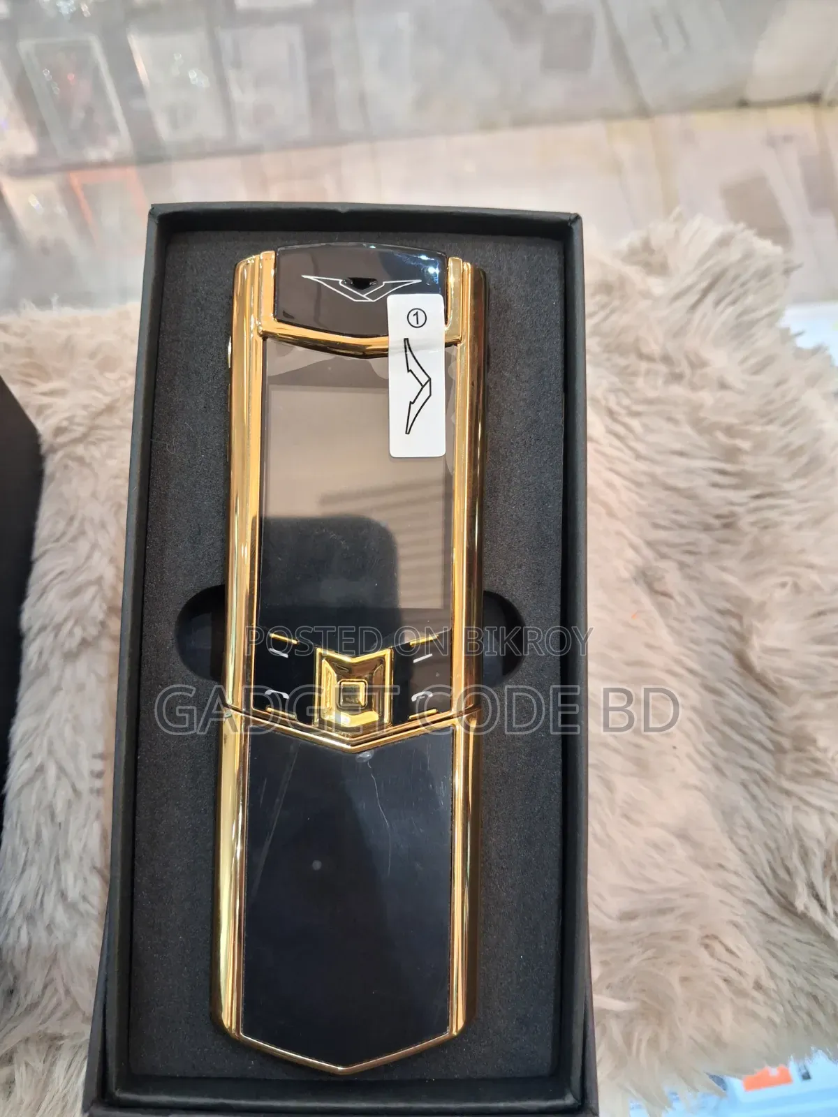 Vertu Signature
