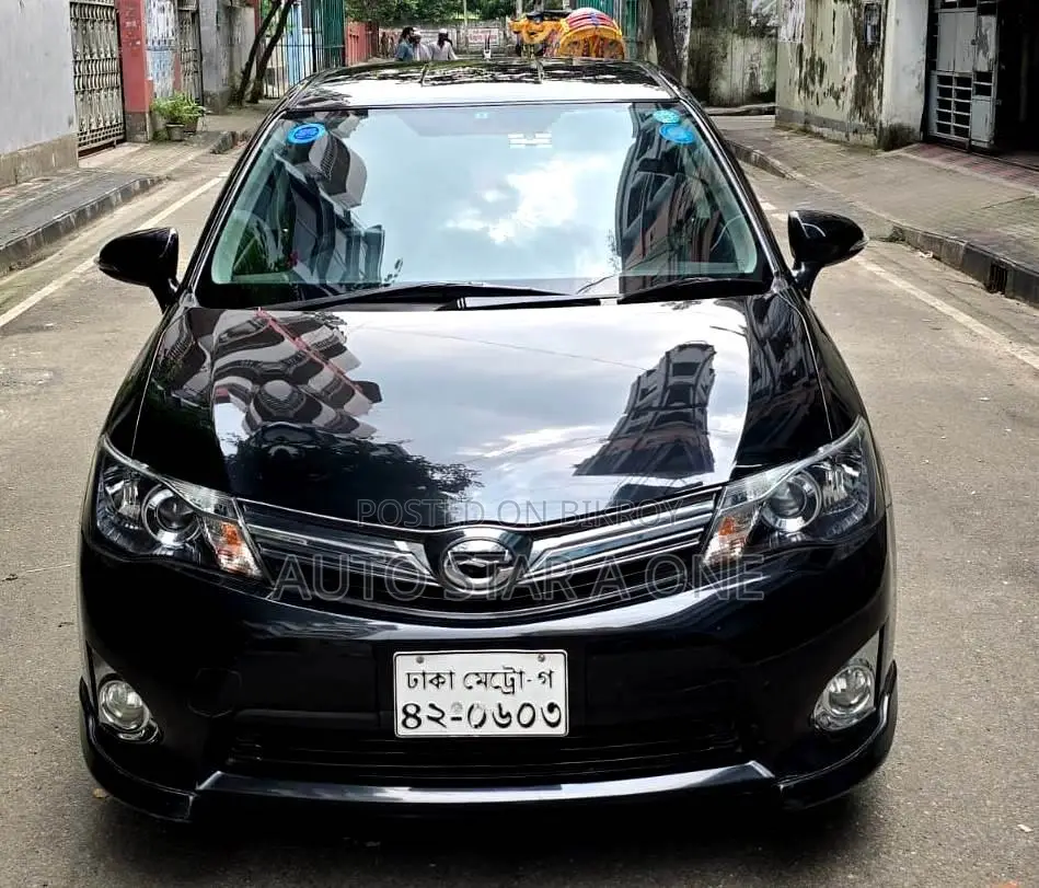Toyota Corolla Fielder 1.5 Liter Petrol All-Wheel Drive 2013 Black