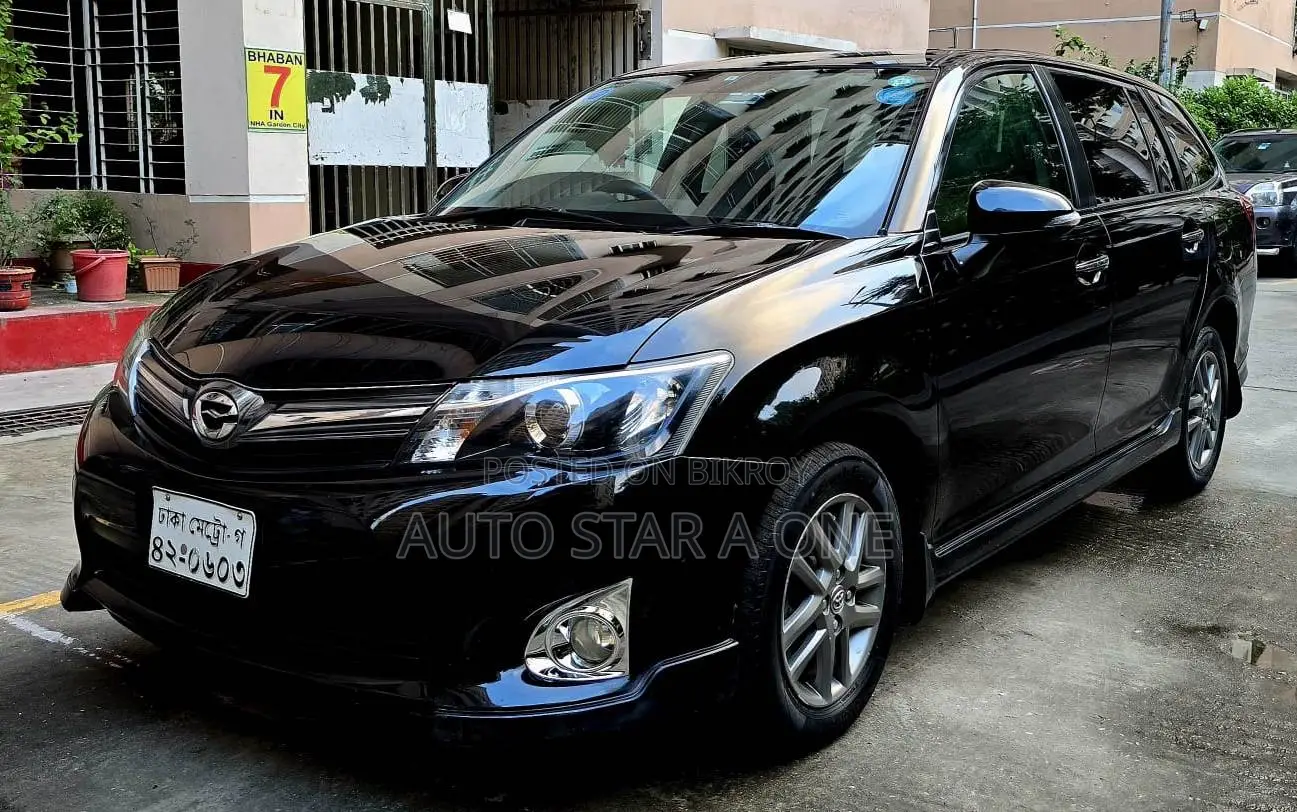 Toyota Corolla Fielder 1.5 Liter Petrol All-Wheel Drive 2013 Black