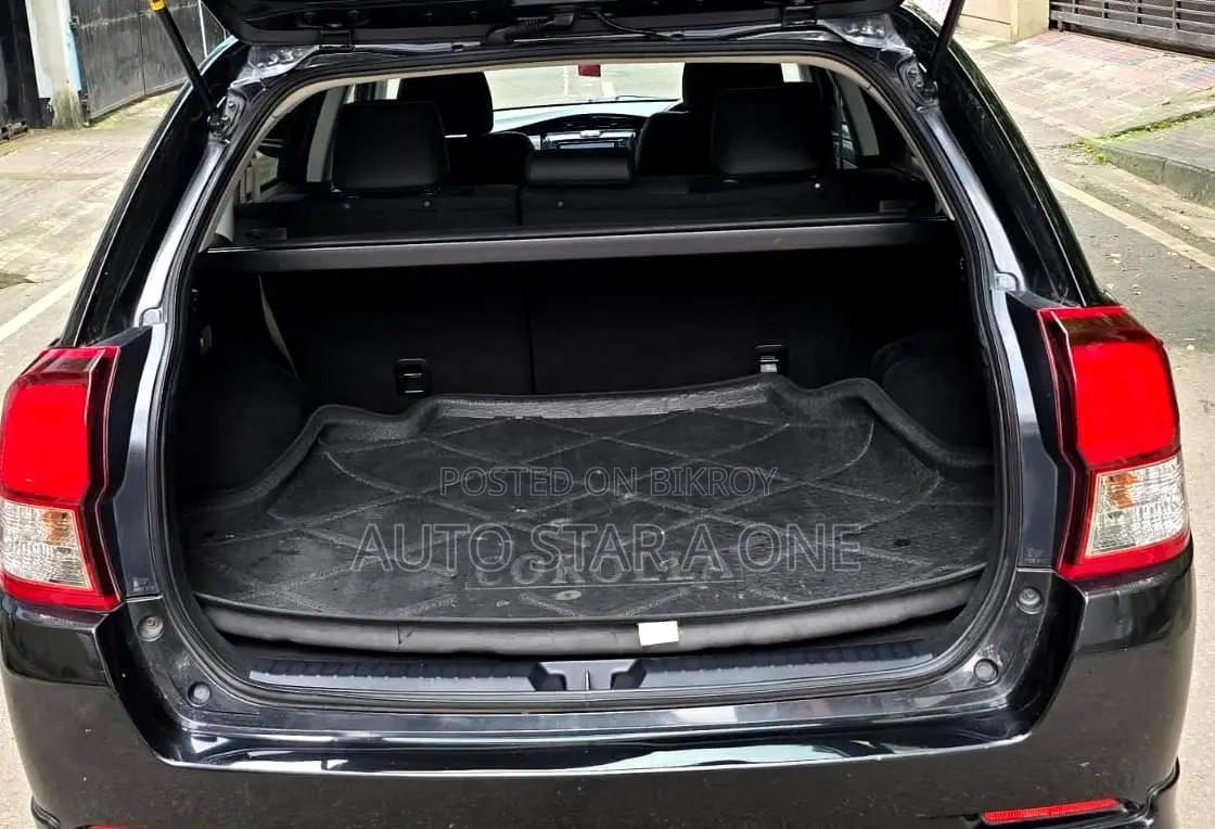 Toyota Corolla Fielder 1.5 Liter Petrol All-Wheel Drive 2013 Black