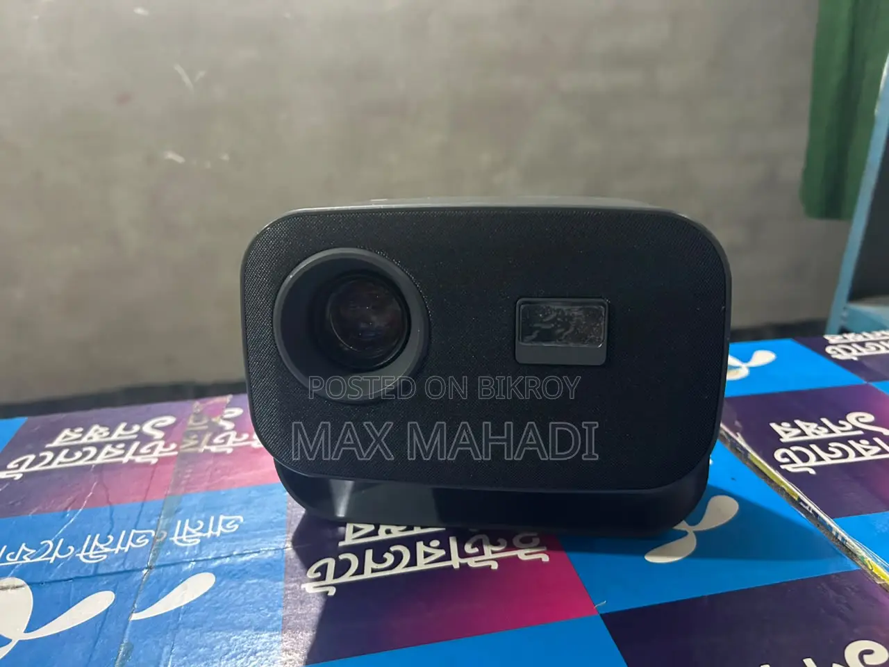 Smart Android Projector A10