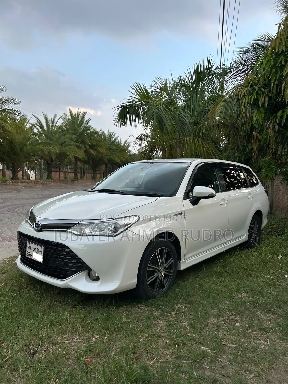 টয়োটা এক্সিও ২০১৭ পার্ল