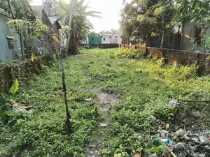 Land for sale in a great location!