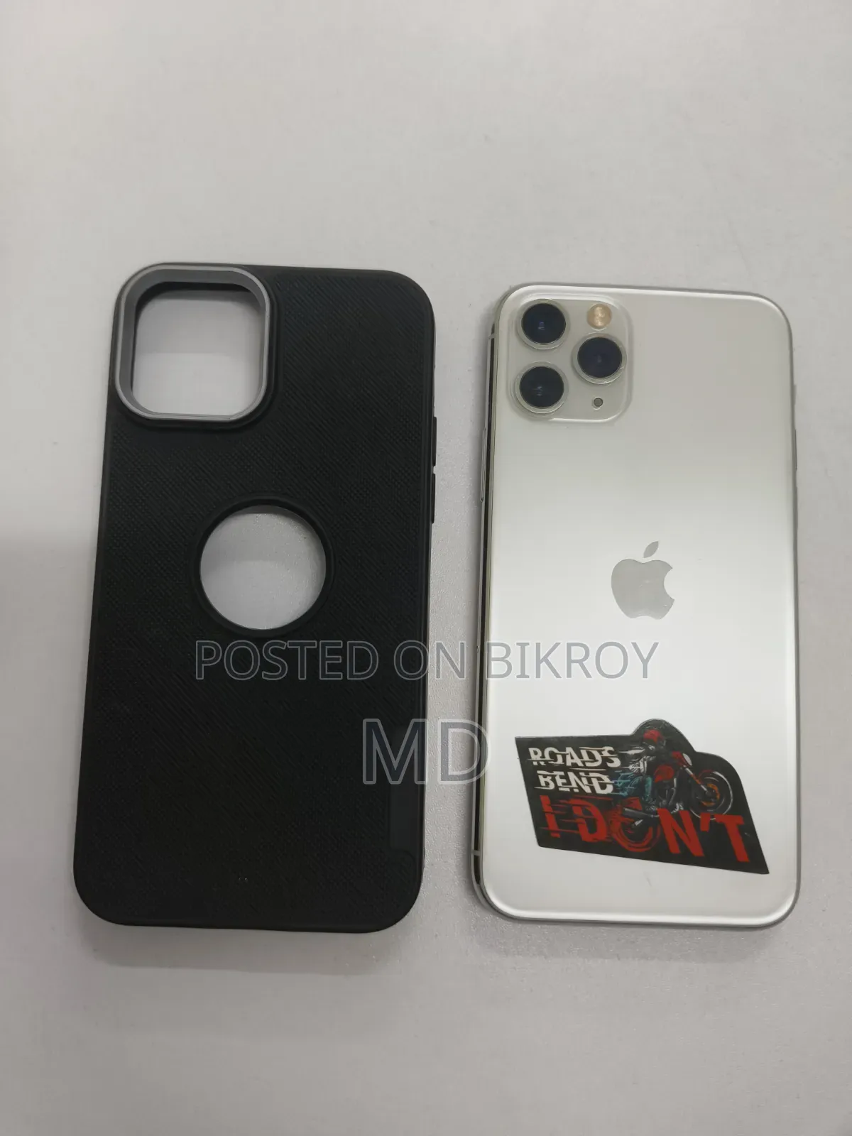 অ্যাপল আইফোন ১১ প্রো ২৫৬ জিবি হোয়াইট