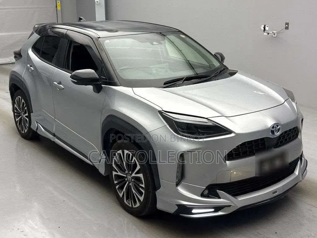Toyota Yaris Cross 1.5 Hybrid AWD 2021 Silver