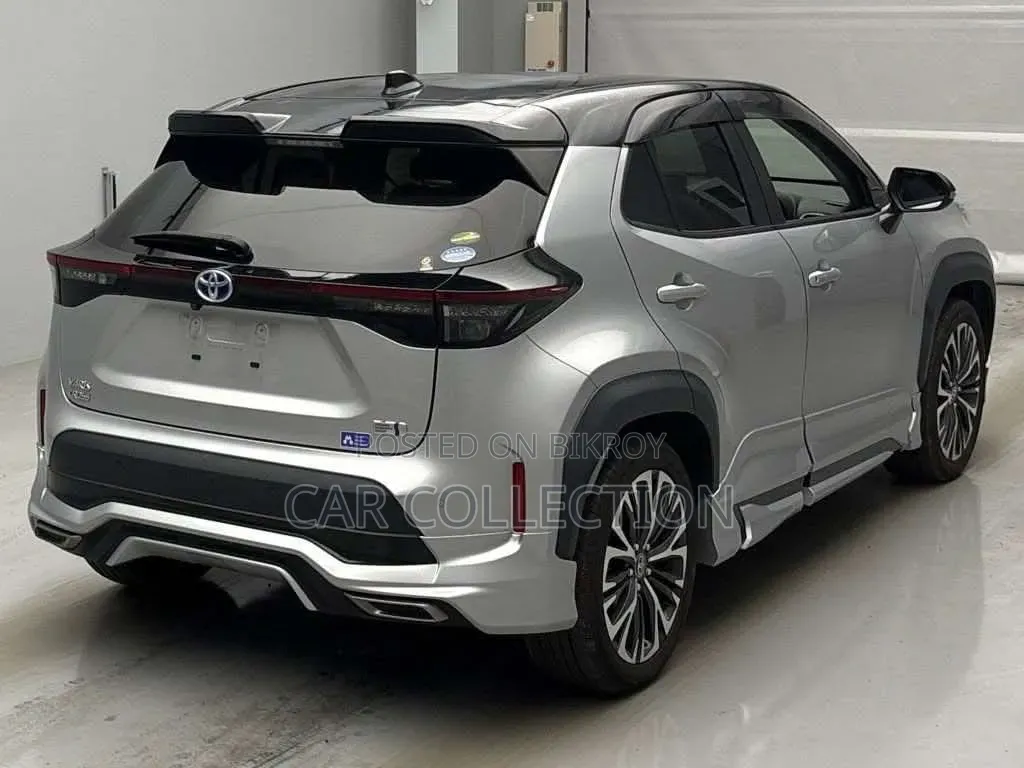 Toyota Yaris Cross 1.5 Hybrid AWD 2021 Silver