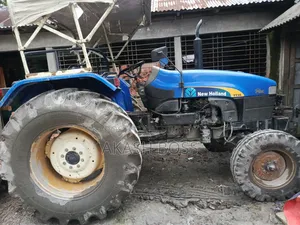 জমি চাষ করা গাড়ি
