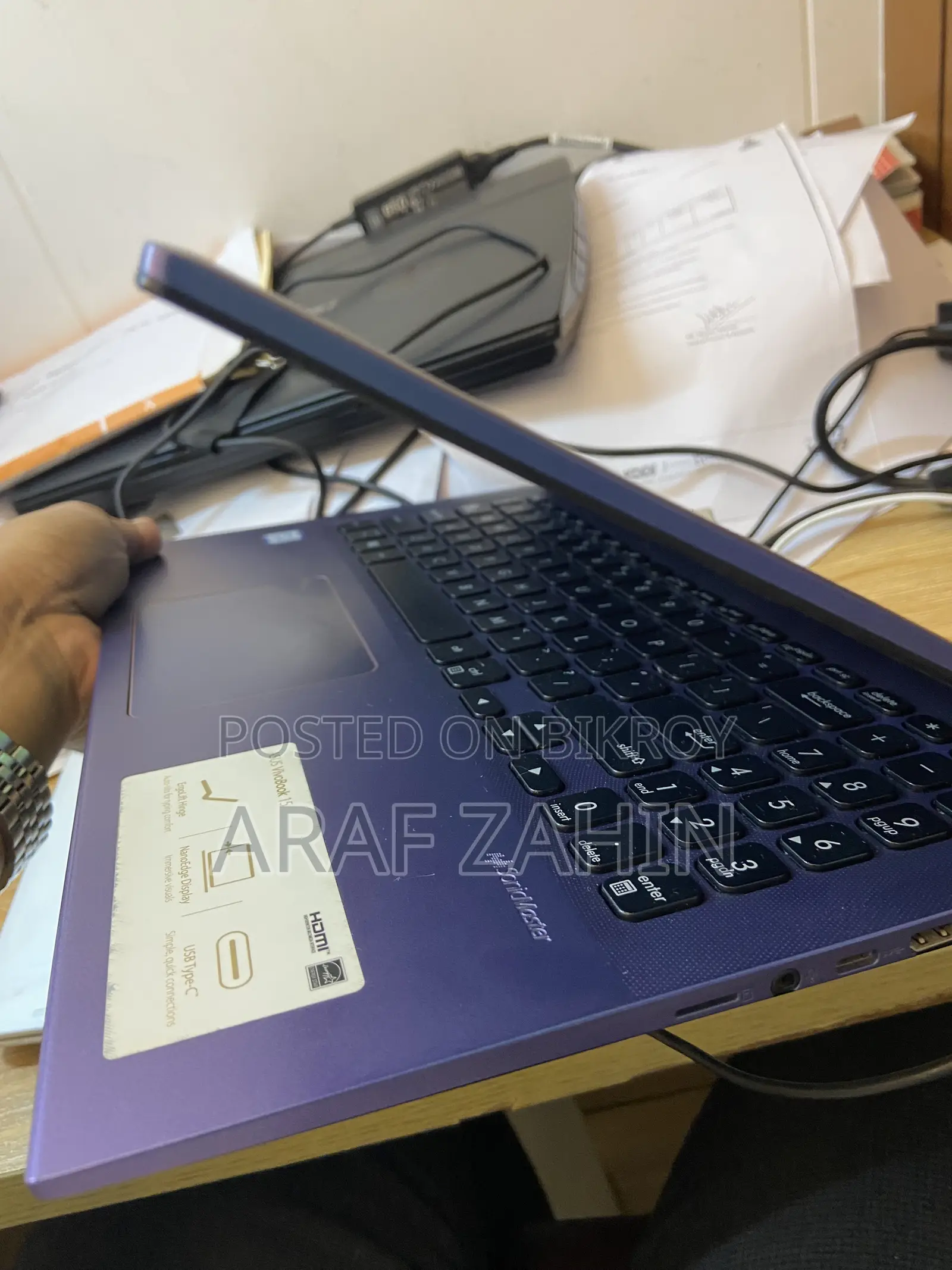 Laptop Asus Vivobook 15 4GB Intel Core i3 HDD 1TB