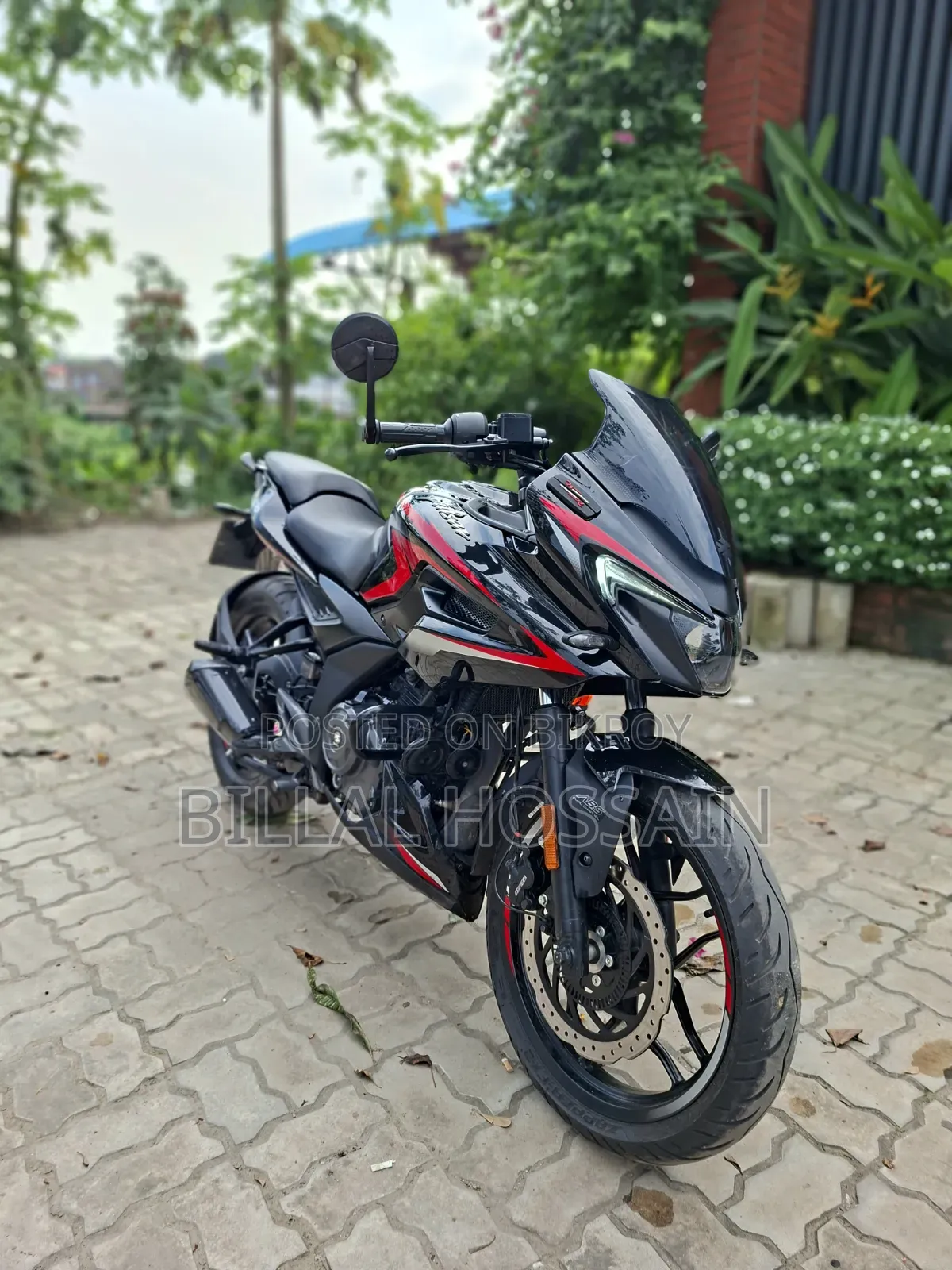 Bajaj Pulsar F250 2025 Black