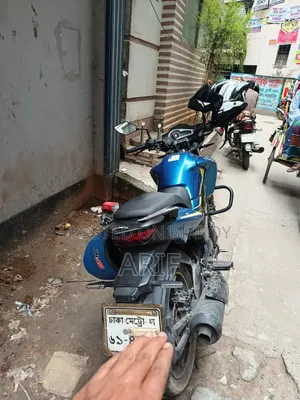 Hero Hero Hunk 150R Dual Disc ABS 2021 Blue
