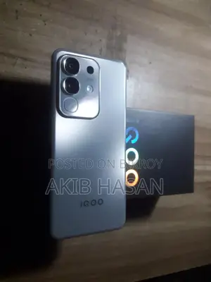 আইকিউও জেড১০এক্স ১২৮ জিবি সিলভার