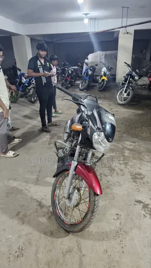 Bajaj Discover 125 2019 Brown