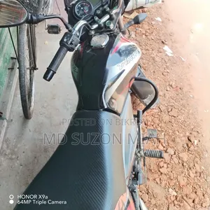 বাজাজ ডিসকভার ১২৫ ২০১৯ কালো