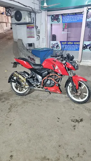 TVS Apache 160 4V 2019 Red