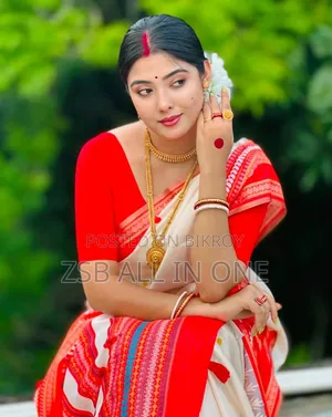 ইন্ডিয়ান ইন্সপায়ার্ড আসাম সিল্ক শাড়ি