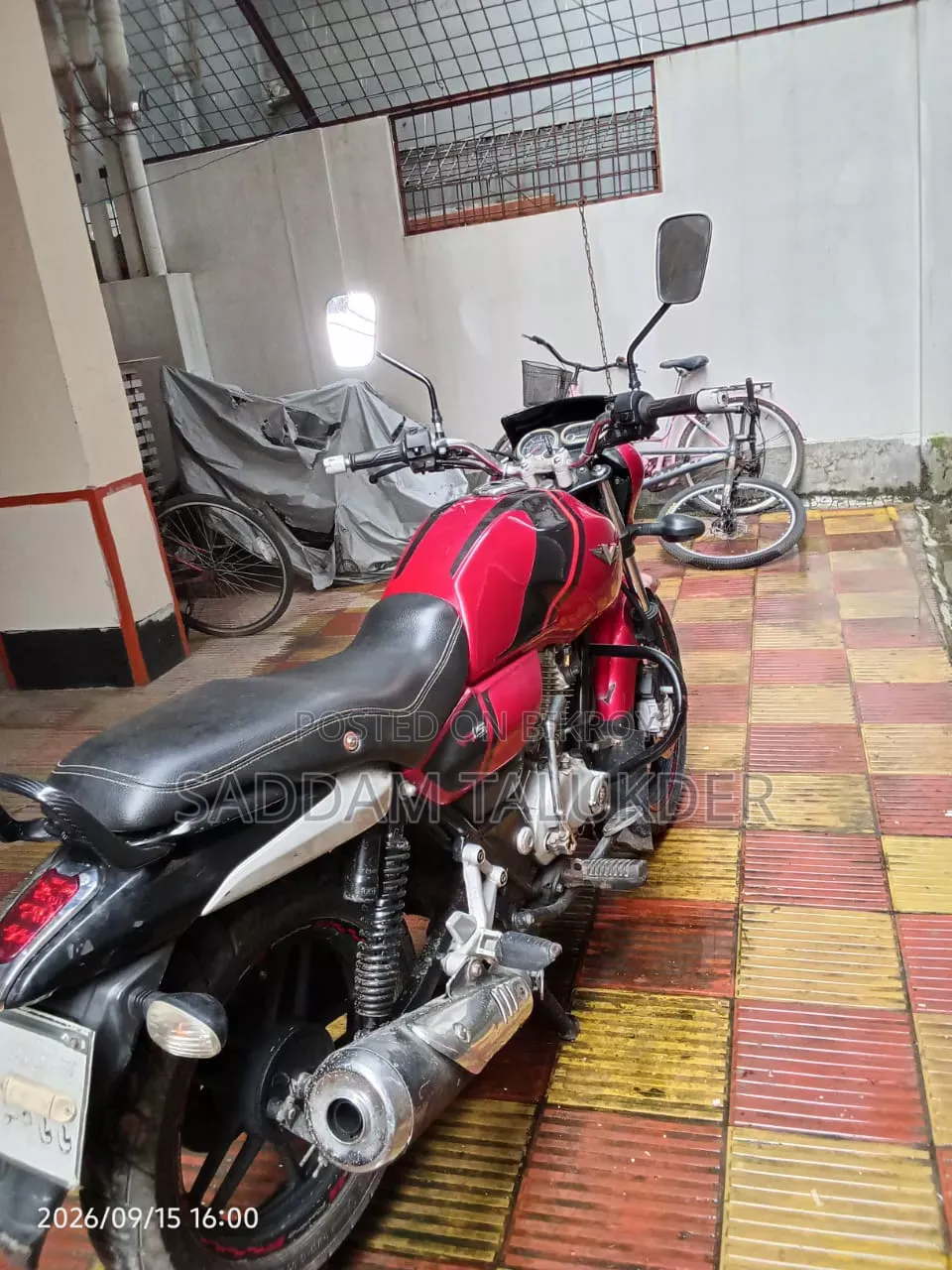 Bajaj V15 2018 Red