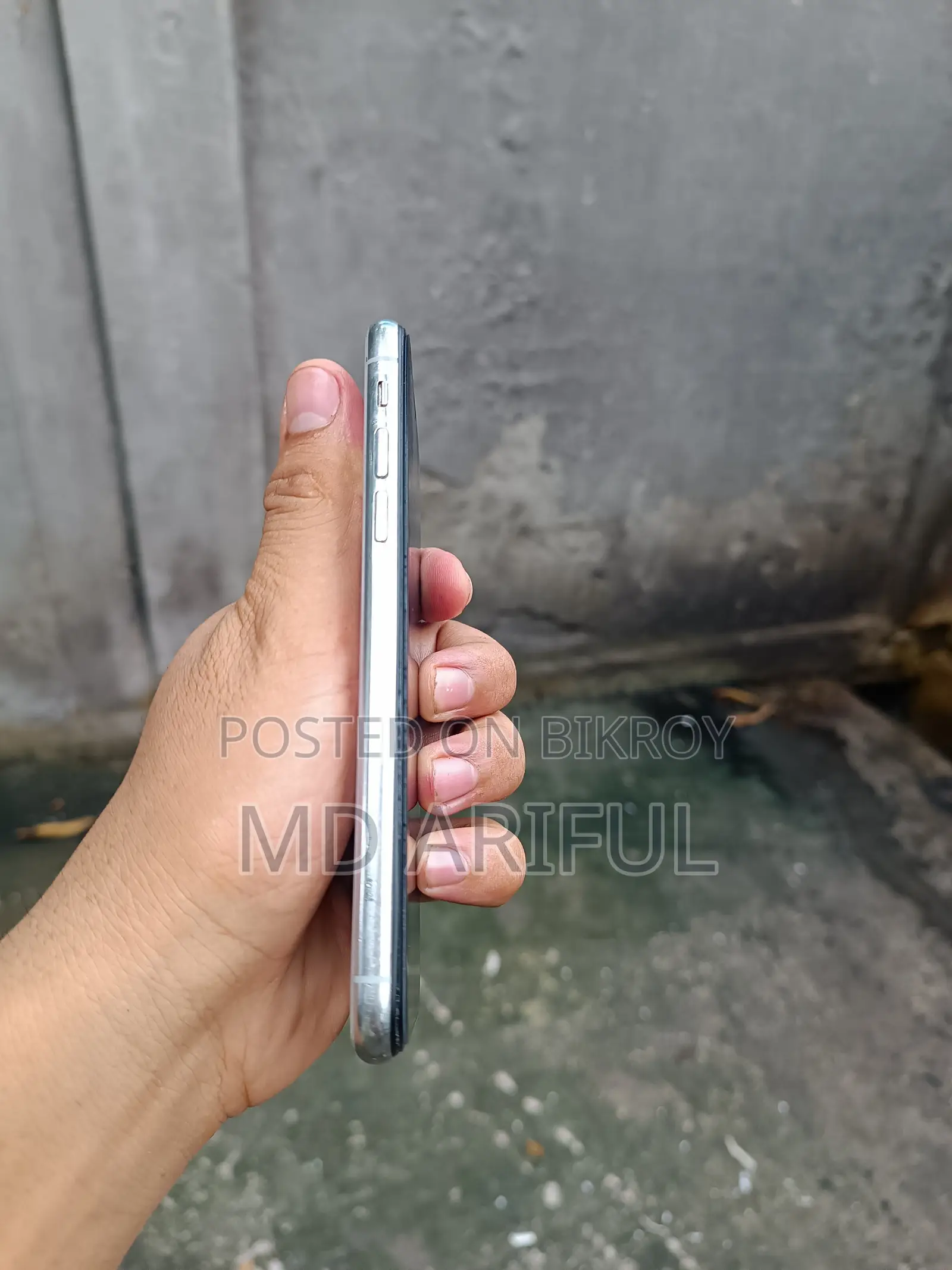 Apple iPhone X 64 GB White