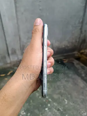 Apple iPhone X 64 GB White