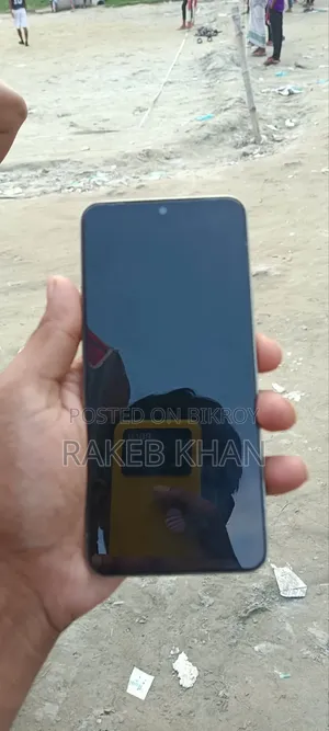 Vivo V25e 128 GB Gold