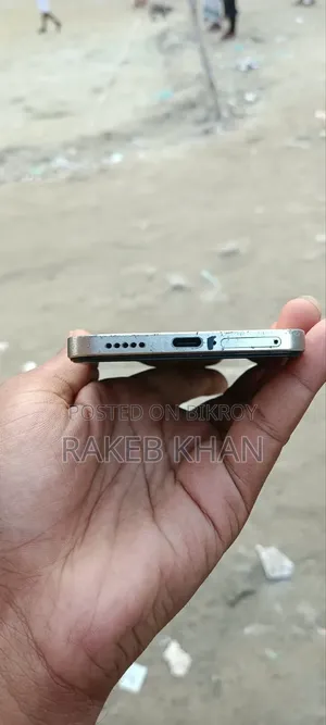 Vivo V25e 128 GB Gold