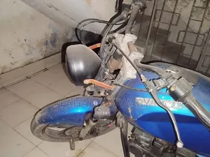 Runner Bullet 100 2018 Blue