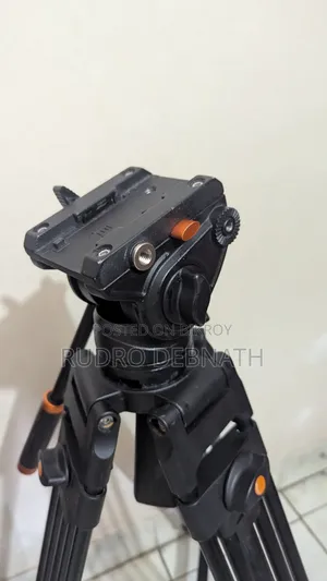 K F Concept VA18 Professional Video Tripod (Used)