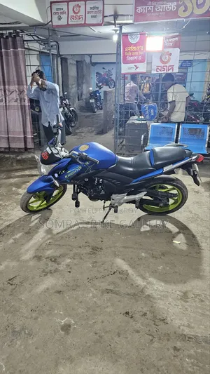 মোটরসাইকেল ২০২২ নীল