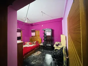 গোদাগাড়ীতে সাজানো ৪-বেডরুমের বাড়ি বিক্রির জন্য
