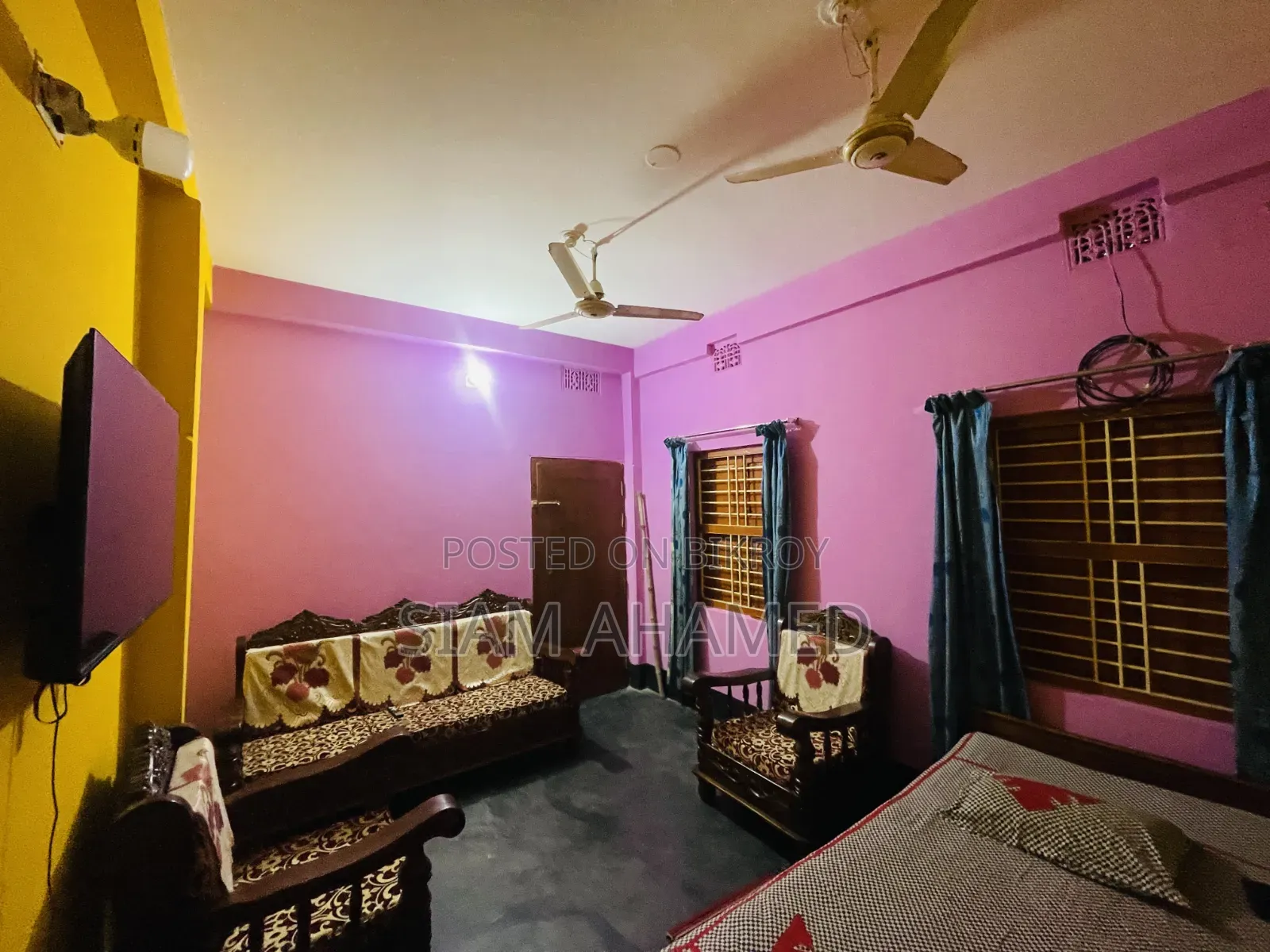 গোদাগাড়ীতে সাজানো ৪-বেডরুমের বাড়ি বিক্রির জন্য