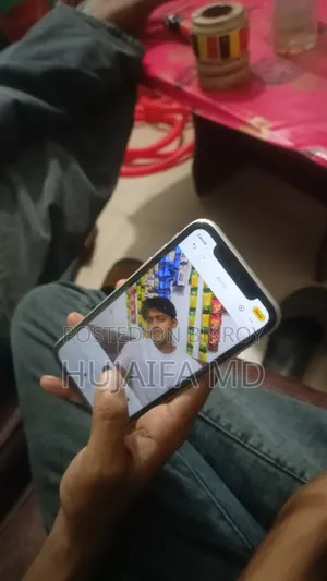 Apple iPhone 11 64 GB White