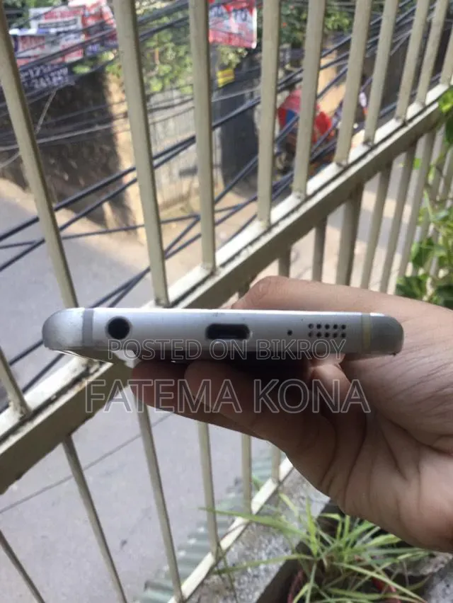স্যামসাং গ্যালাক্সি এস৬ এজ ৩২ জিবি ব্লু