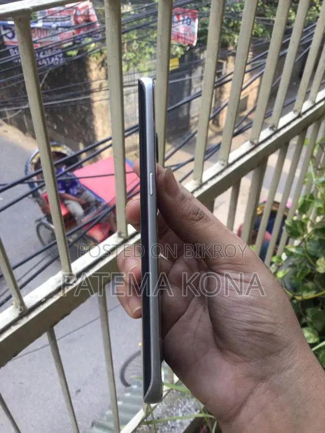 স্যামসাং গ্যালাক্সি এস৬ এজ ৩২ জিবি ব্লু