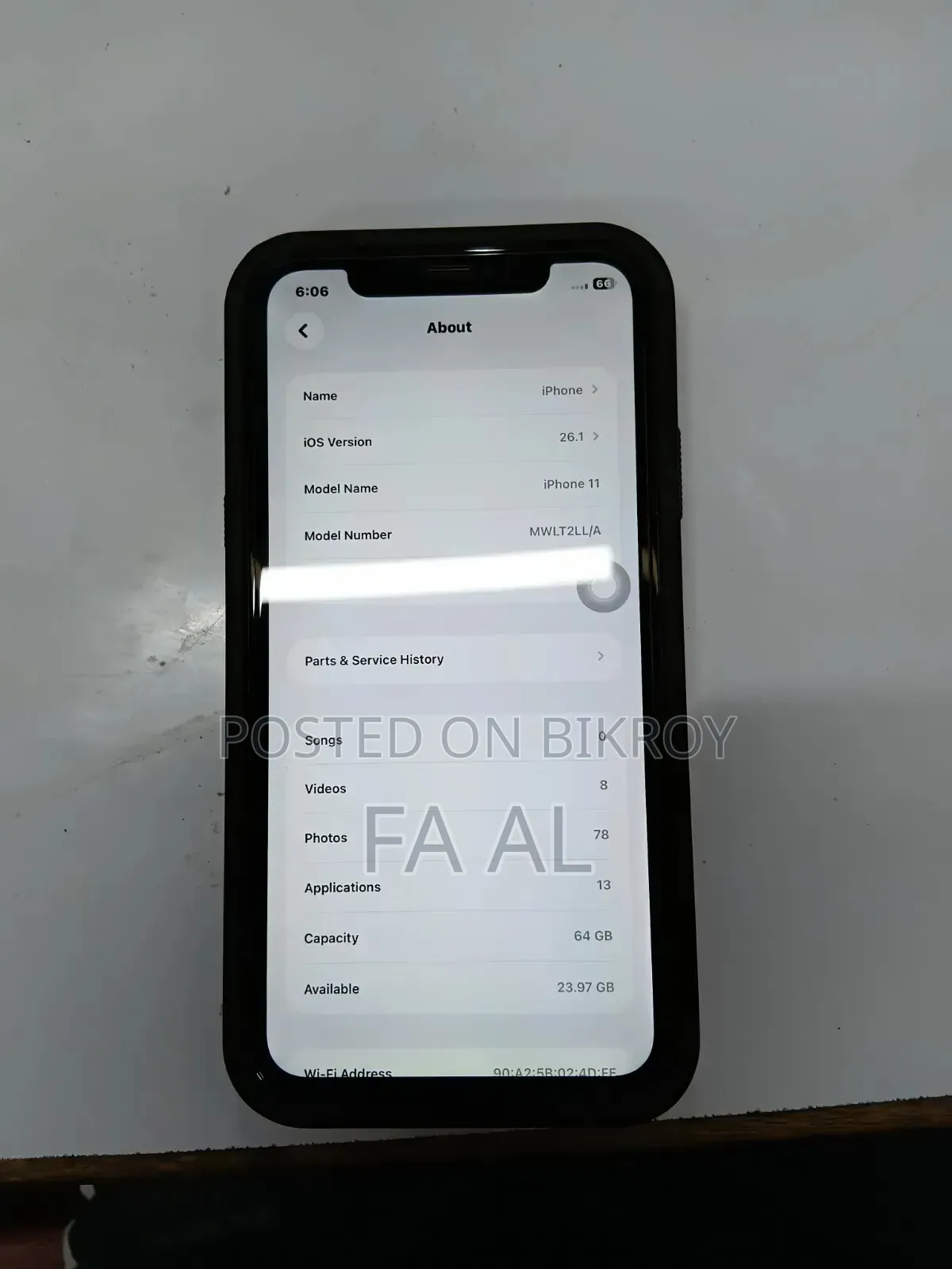 New Apple iPhone 11 64 GB Silver