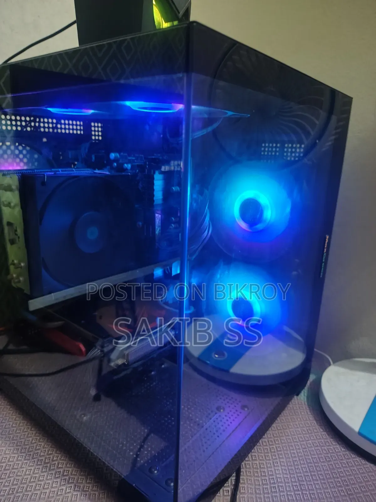 Desktop Computer Microsoft 16GB AMD Ryzen 7 HDD+SSD 700GB