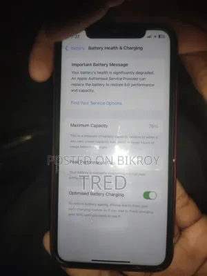 Apple iPhone XR 64 GB Red