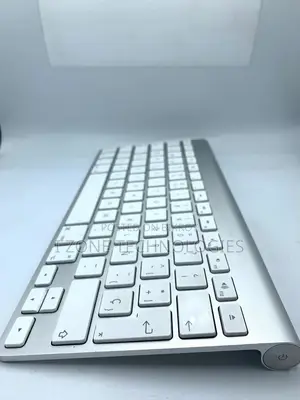 Apple Magic Keyboard (Model 1) – ক্লাসিক Apple Keyboard