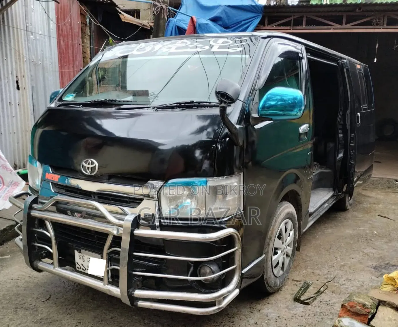 Toyota HiAce 2007 Black