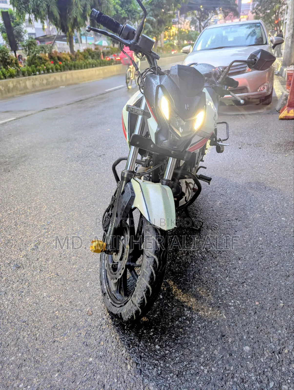 Hero Thriller 160R 2022 White