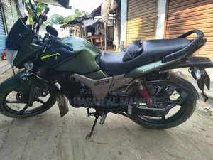 হিরো হাংক ২০১৪ গ্রে