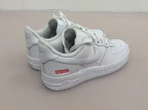 Nike Air Force 1 Low Supreme White CU9225-100 Size 4.5 Brand New