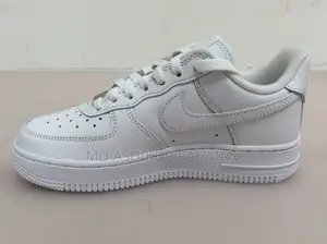 Nike Air Force 1 Low Supreme White CU9225-100 Size 4.5 Brand New