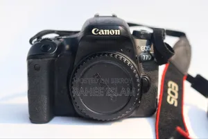 Canon 77D Camera Body