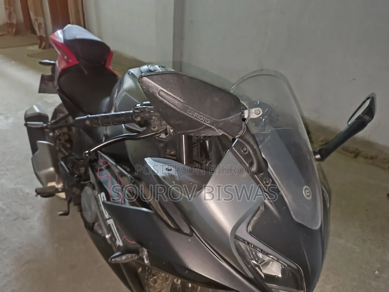 সিএফমটো ৩০০এসআর ২০২৫ ব্ল্যাক