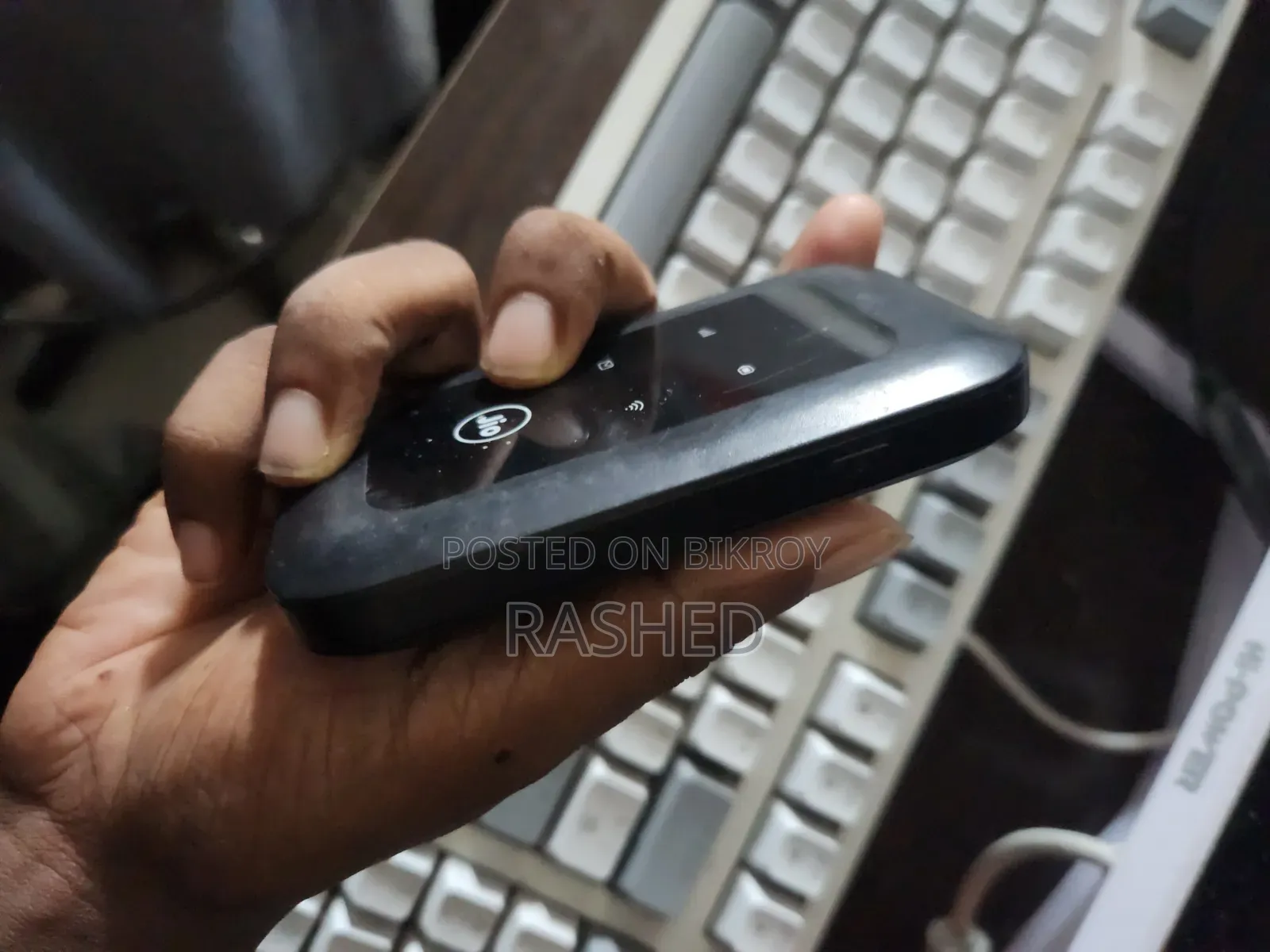 পকেট রাউটার (৪জি সিম সাপোর্টেড)
