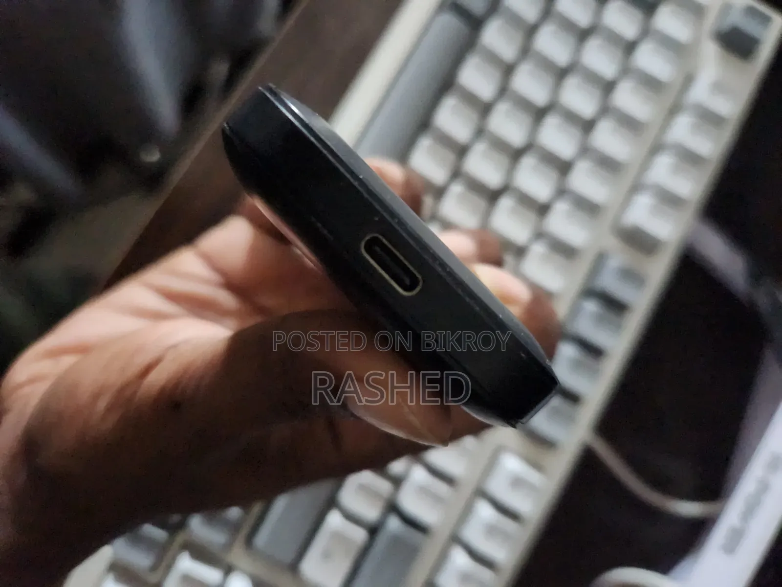 পকেট রাউটার (৪জি সিম সাপোর্টেড)