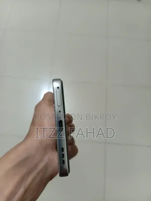 নতুন অপো এফ২৯ প্রো ২৫৬ জিবি সাদা