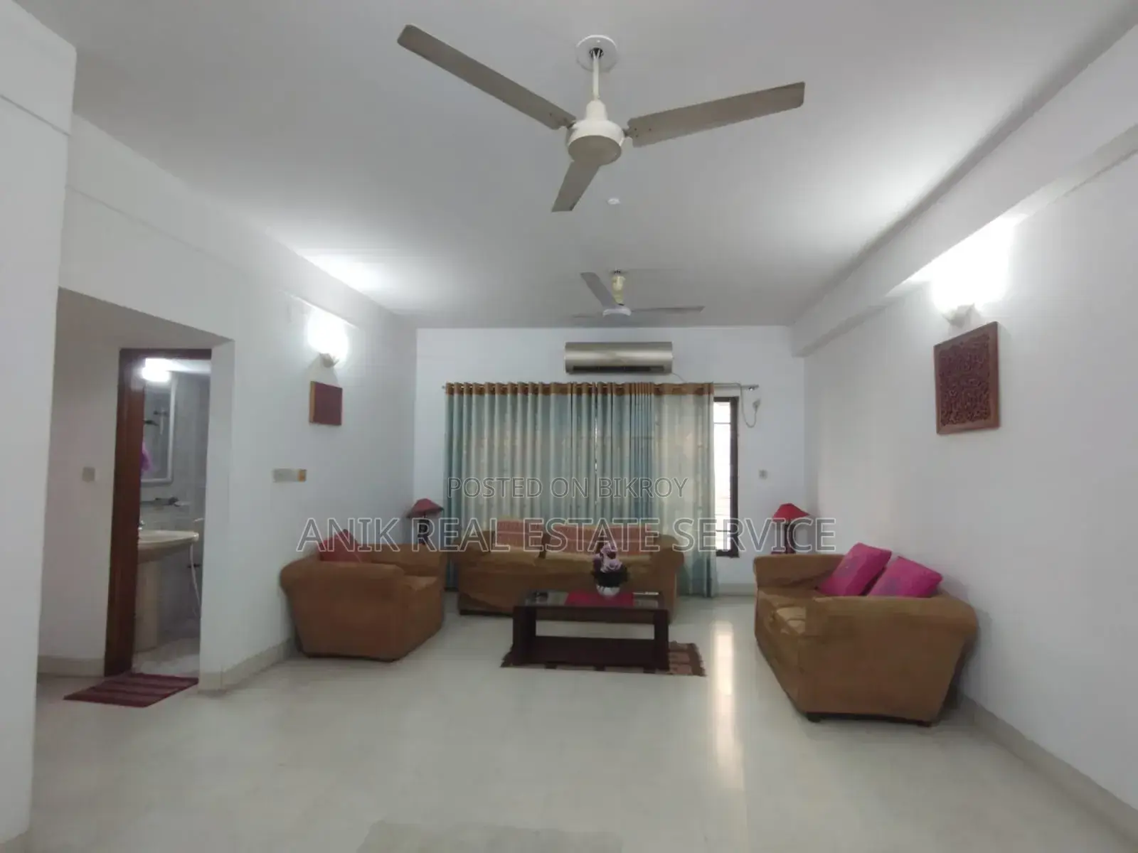 গুলশানে ২৭৫০ বর্গফুটের সেমি ফার্নিশড ফ্ল্যাট ভাড়া
