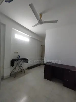 গুলশানে ২৭৫০ বর্গফুটের সেমি ফার্নিশড ফ্ল্যাট ভাড়া